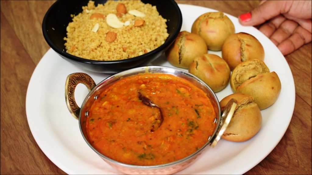 Rajasthani-Dal-Bati-Churma-Dishes